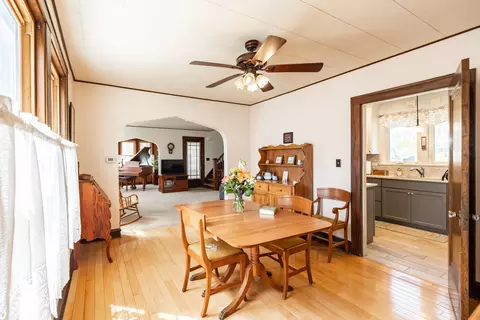 115 N Union St, Elgin, IL 60123 photo 10