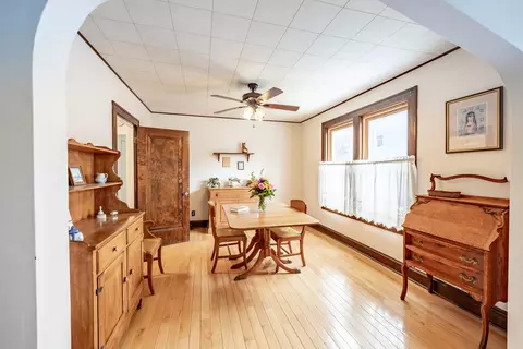115 N Union St, Elgin, IL 60123 photo 9