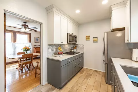 115 N Union St, Elgin, IL 60123 photo 12