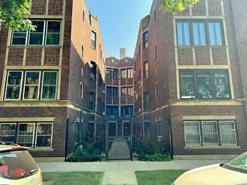 815 E 53rd St #2, Chicago, IL 60615