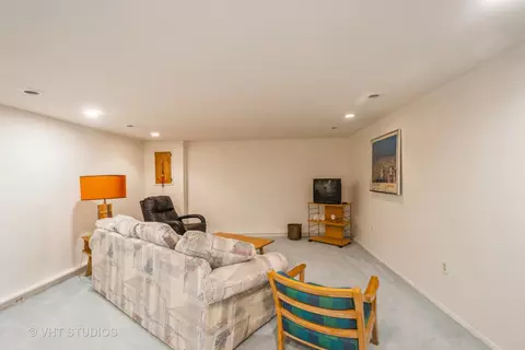 Other - 904 S May St #B, Chicago, IL 60607 photo 2 of 2