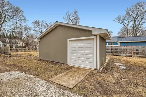 Exterior - 36725 N Ridge Rd, Ingleside, IL 60041 photo 6 of 13