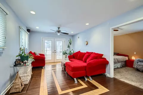 Living - 36725 N Ridge Rd, Ingleside, IL 60041 photo 2 of 2