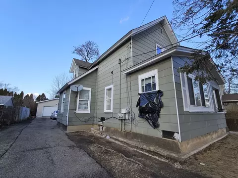 456 Walnut Ave, Elgin, IL 60123 photo 2