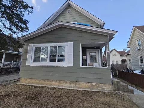 456 Walnut Ave, Elgin, IL 60123 photo 3