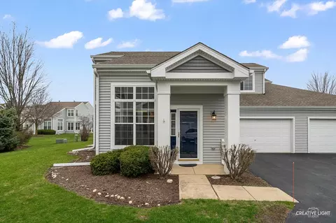 231 Grays Dr #1, Oswego, IL 60543
