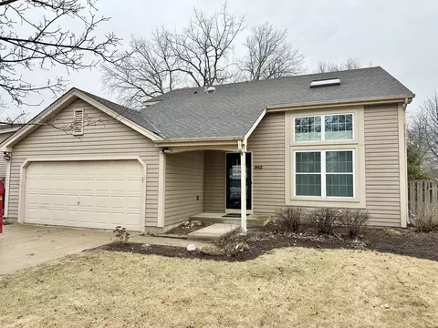 982 Bennington Dr, Crystal Lake, IL 60014
