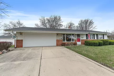 160 Washington Blvd, Hoffman Estates, IL 60169 photo 2