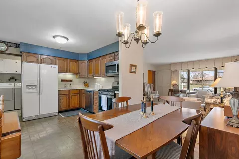 160 Washington Blvd, Hoffman Estates, IL 60169 photo 7