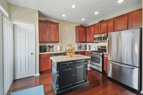 Kitchen - 748 Lambert Ln, Bartlett, IL 60103 photo 2 of 3