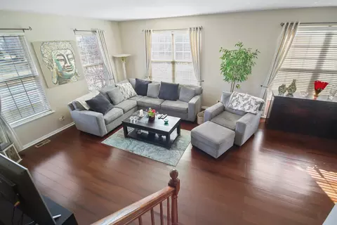 Living - 748 Lambert Ln, Bartlett, IL 60103 photo 4 of 4