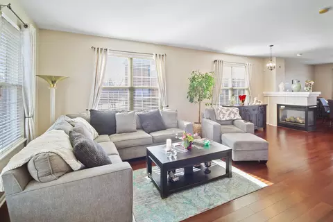 Living - 748 Lambert Ln, Bartlett, IL 60103 photo 1 of 4