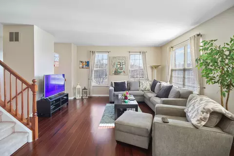 Living - 748 Lambert Ln, Bartlett, IL 60103 photo 2 of 4