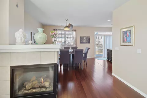 Dining - 748 Lambert Ln, Bartlett, IL 60103 photo 4 of 5