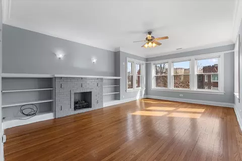Living - 5936 N Campbell Ave, Chicago, IL 60659 photo 1 of 2