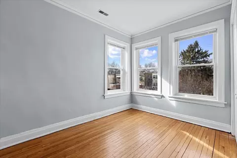Bedroom - 5936 N Campbell Ave, Chicago, IL 60659 photo 3 of 4