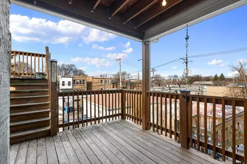 Exterior - 5936 N Campbell Ave, Chicago, IL 60659 photo 2 of 3