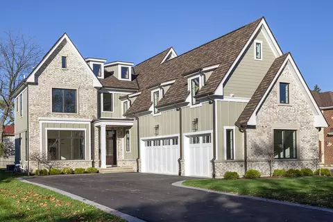 2060 Brentwood Rd, Northbrook, IL 60062