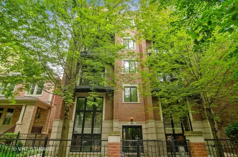 5526 N Winthrop Ave #1N, Chicago, IL 60640