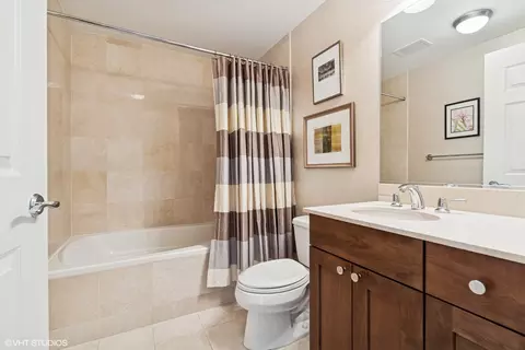 21 E Huron St #1505, Chicago, IL 60611 photo 16