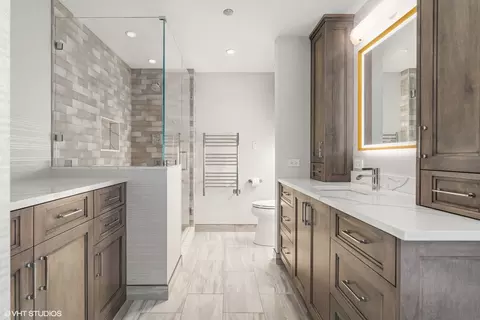 21 E Huron St #1505, Chicago, IL 60611 photo 12