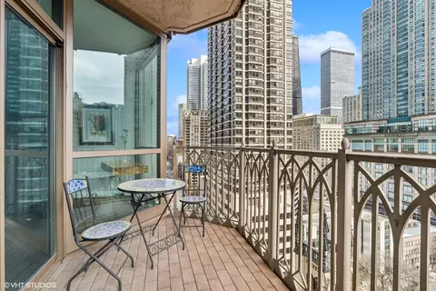 21 E Huron St #1505, Chicago, IL 60611 photo 18