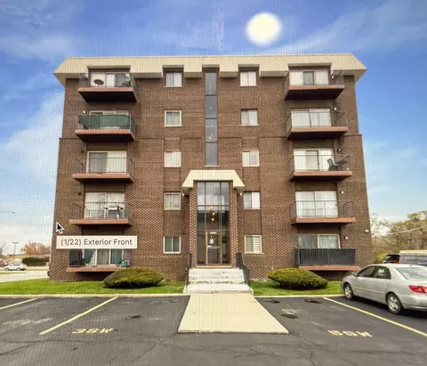 10424 Central Ave #4SW, Oak Lawn, IL 60453