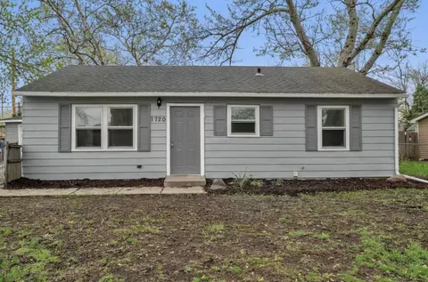 1720 Hosmer Ln, Crest Hill, IL 60403