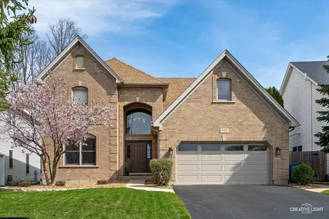 493 W Dorchester Ave, Elmhurst, IL 60126