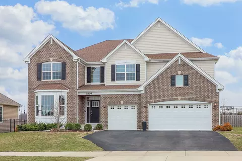 1804 Empress Ct, Elgin, IL 60124