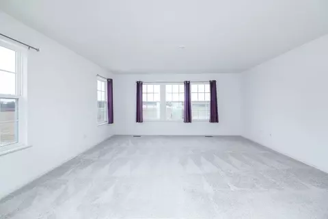 Living - 1804 Empress Ct, Elgin, IL 60124 photo 2 of 6