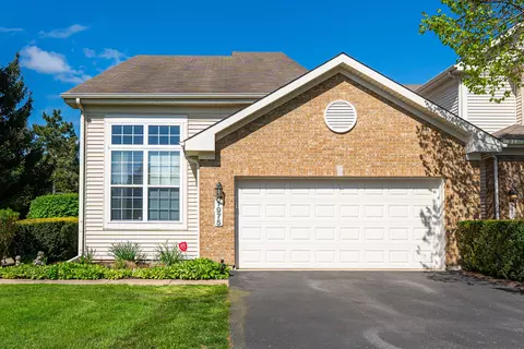 1975 Fountain Grass Cir, Bartlett, IL 60103