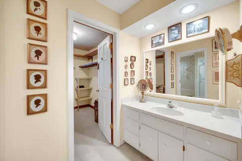 1380 Hampton Crse, Saint Charles, IL 60174 photo 21
