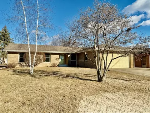 2611 Plum St, Peru, IL 61354