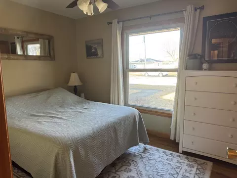 Bedroom - 2611 Plum St, Peru, IL 61354 photo 5 of 5