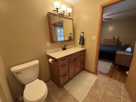Bath - 2611 Plum St, Peru, IL 61354 photo 2 of 4