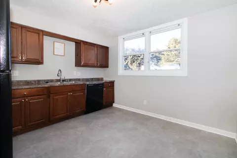10 Willedrob Rd #8, Bloomington, IL 61701 photo 9