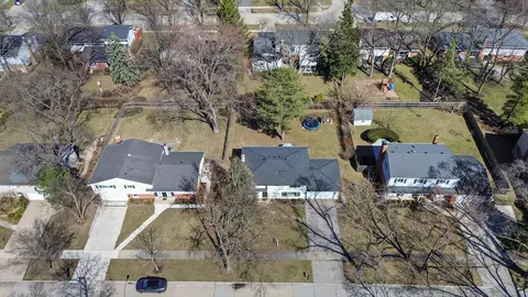View/Area - Undisclosed, Northbrook, IL 60062 photo 3 of 4