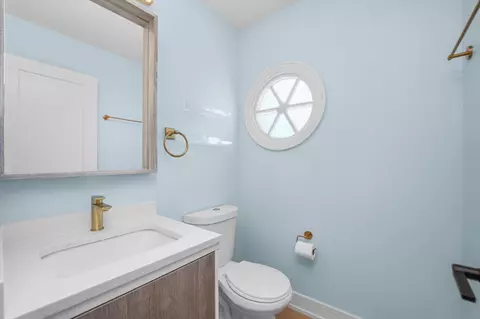 Bath - Undisclosed, Northbrook, IL 60062 photo 1 of 3