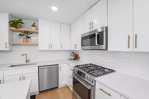 Kitchen - Undisclosed, Northbrook, IL 60062 photo 3 of 4