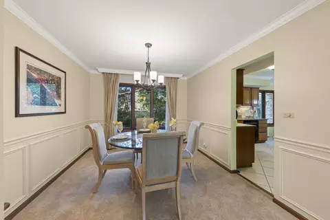 Dining - 1712 E Maya Ln, Mount Prospect, IL 60056 photo 1 of 2