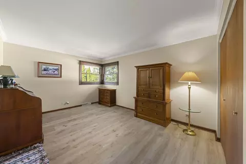 Bedroom - 1712 E Maya Ln, Mount Prospect, IL 60056 photo 4 of 4