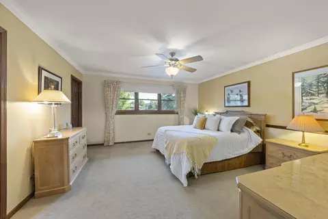 Bedroom - 1712 E Maya Ln, Mount Prospect, IL 60056 photo 1 of 4