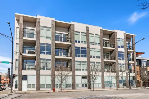 5 N Oakley Blvd #402, Chicago, IL 60612