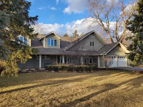 716 W 79th Pl, Downers Grove, IL 60516