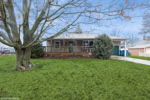1325 Elizabeth St, Crete, IL 60417