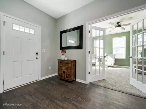 2717 Lily Ln, Rolling Meadows, IL 60008 photo 3
