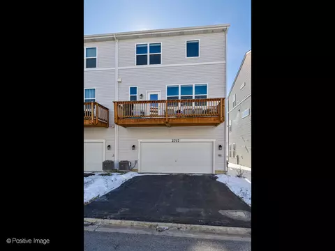 2717 Lily Ln, Rolling Meadows, IL 60008 photo 20