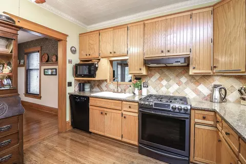 Kitchen - 204 Spring Ave, Naperville, IL 60540 photo 3 of 3