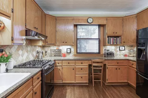 Kitchen - 204 Spring Ave, Naperville, IL 60540 photo 1 of 3